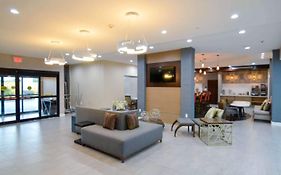 Comfort Inn & Suites Houston I-45 North - Iah